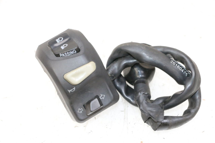 photo de LEFT HANDLEBAR SWITCH PEUGEOT KISBEE 4T 50 (2010 - 2017) - Main view