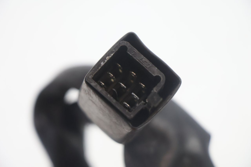 photo de LEFT HANDLEBAR SWITCH PEUGEOT KISBEE 4T 50 (2010 - 2017) - Surface and material condition