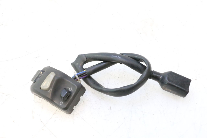 photo de LEFT HANDLEBAR SWITCH PEUGEOT KISBEE 4T 50 (2018 - 2022) - Checked used part