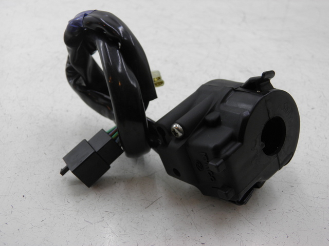 photo de LEFT SWITCH KYMCO XCITING RI ABS 500 (2010) - Component detail