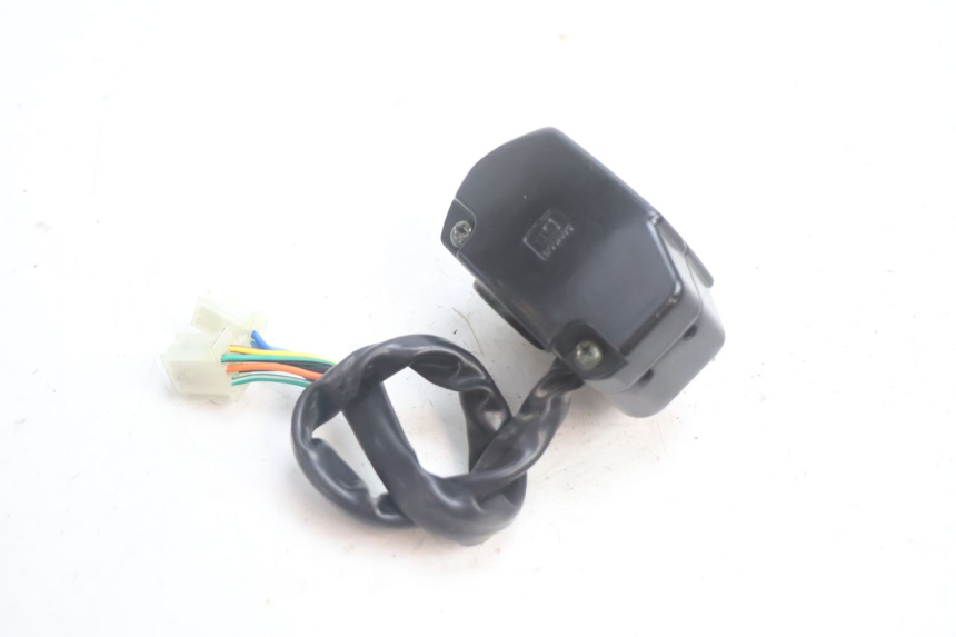 photo de LEFT SWITCH LONGJIA LJ50QT 8M 2T 50 (2010 - 2017) - Zoom on usage condition