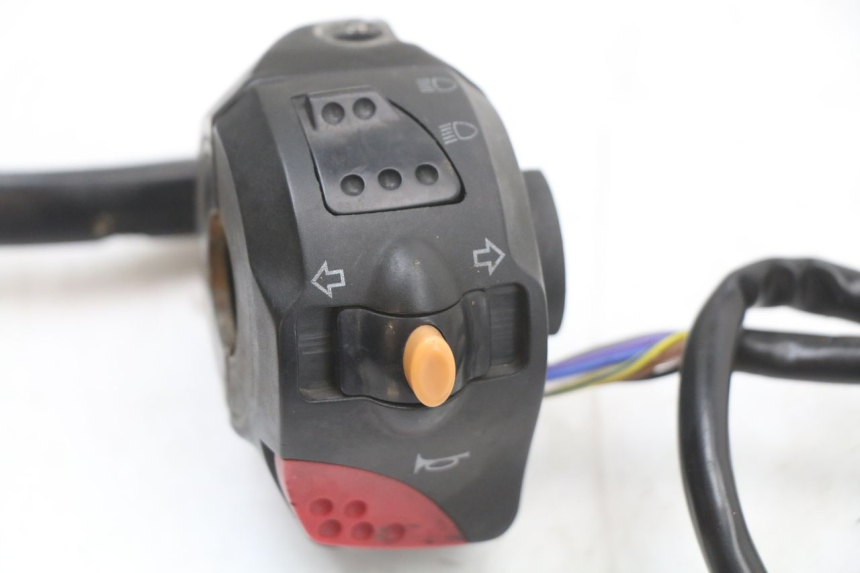 photo de LEFT HANDLEBAR SWITCH PEUGEOT LUDIX 50 (2005 - 2007) - Component detail