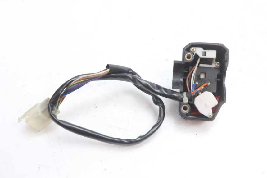 photo de LEFT HANDLEBAR SWITCH PEUGEOT LUDIX 50 (2008 - 2017) - Alternative perspective
