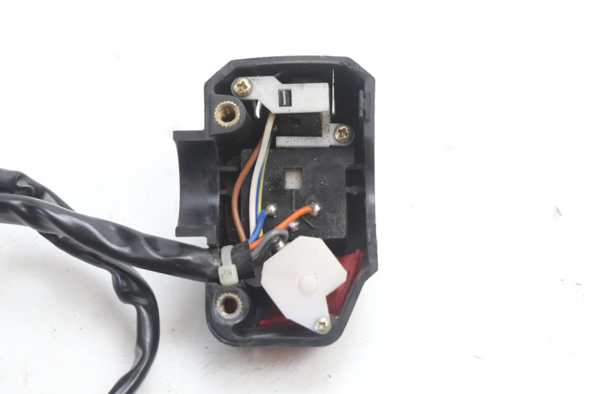 photo de LEFT HANDLEBAR SWITCH PEUGEOT LUDIX 50 (2008 - 2017) - Technical close-up