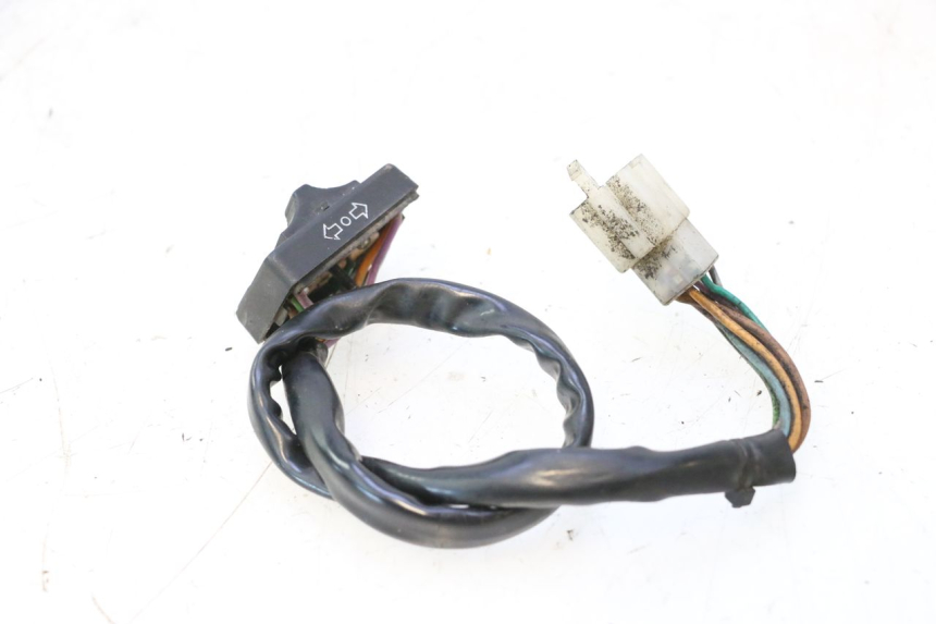 photo de LEFT SWITCH PEUGEOT LUDIX ONE 50 (2004 - 2006) - Technical close-up