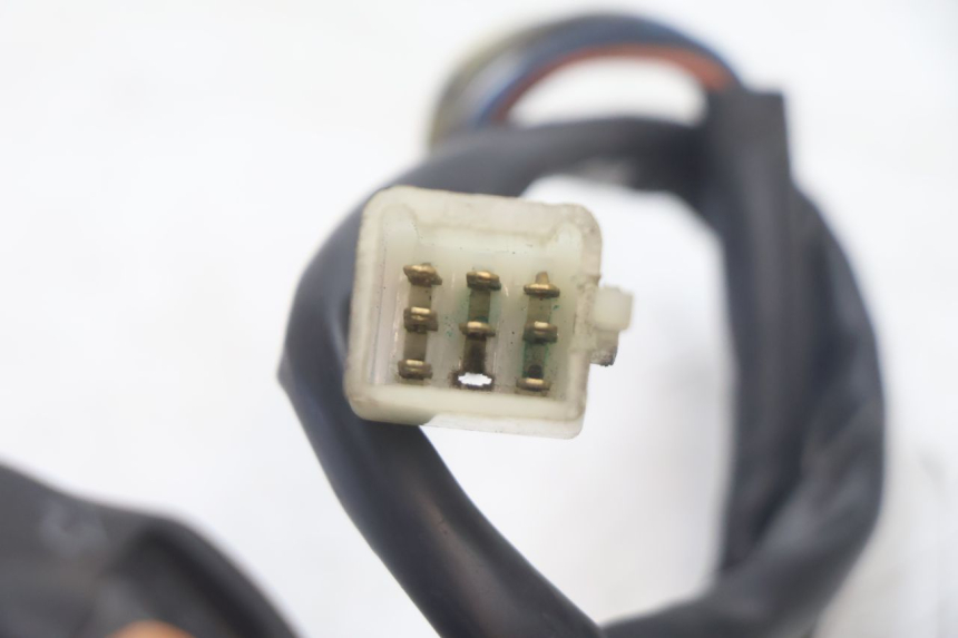 photo de LEFT SWITCH PEUGEOT LUDIX PRO 2T 50 (2010 - 2017) - Technical close-up