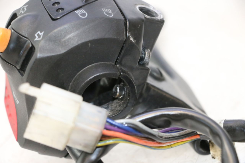 photo de LEFT SWITCH PEUGEOT LUDIX SNAKE 2T 50 (2004 - 2014) - Component detail