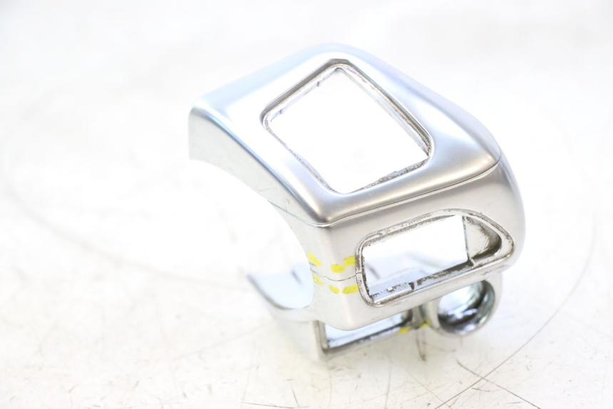photo de LEFT HANDLEBAR SWITCH PIAGGIO MP3 500 (2011 - 2015) - Fixing points details