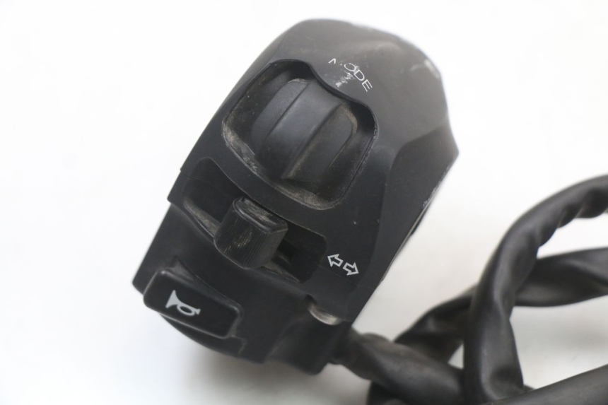 photo de LEFT SWITCH MOTO GUZZI NORGE 8V GT 1200 (2011 - 2016) - Component detail