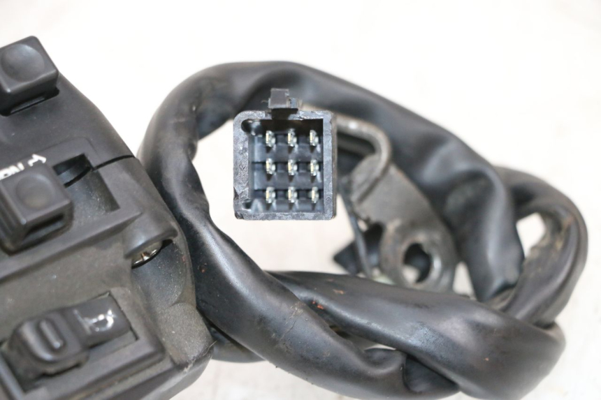 photo de LEFT SWITCH HONDA NSR R 125 (1994 - 2003) - Fixing points details