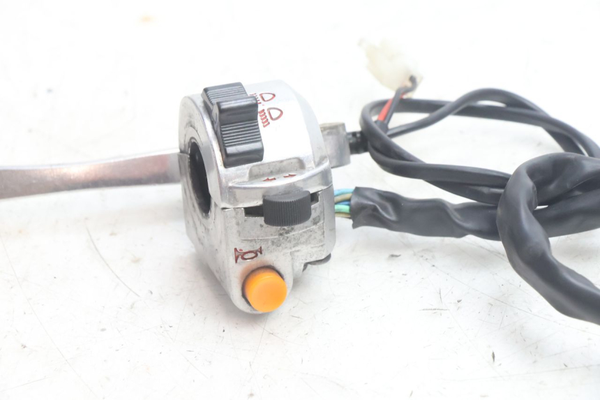 photo de LEFT SWITCH JM MOTORS OLDIES 4T 50 (2010 - 2020) - Component detail