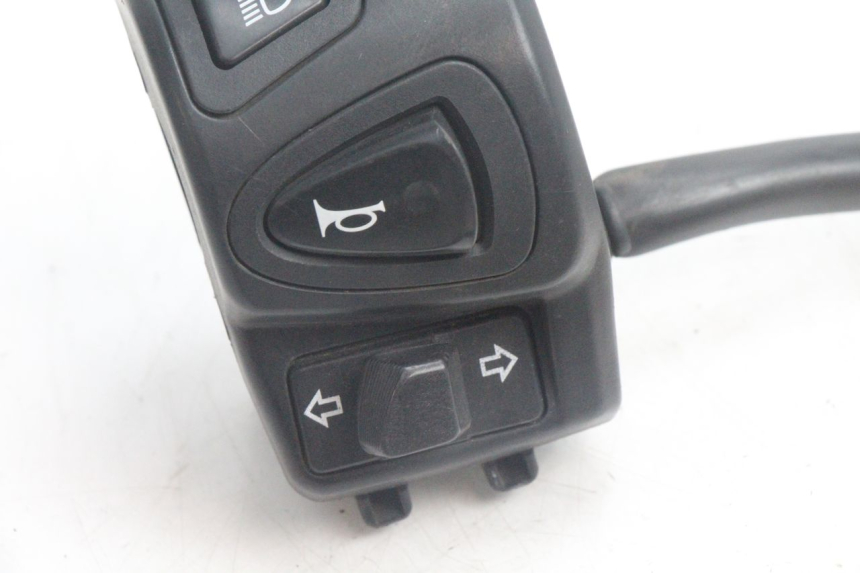 photo de LEFT SWITCH HONDA PCX (JF28) 125 (2009 - 2011) - Alternative perspective