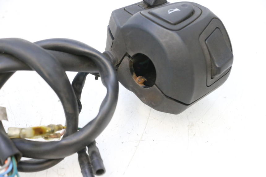 photo de LEFT SWITCH HONDA PCX (JF57/JF64) 125 (2014 - 2018) - Fixing points details