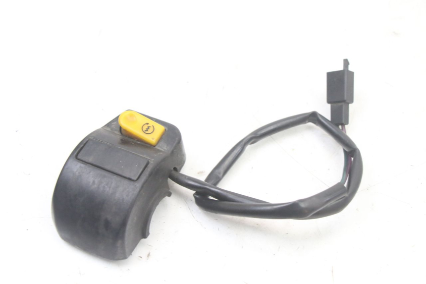 photo de LEFT SWITCH PEUGEOT SPEEDFIGHT 3 LC 2T 50 (2009 - 2015) - Zoom on usage condition