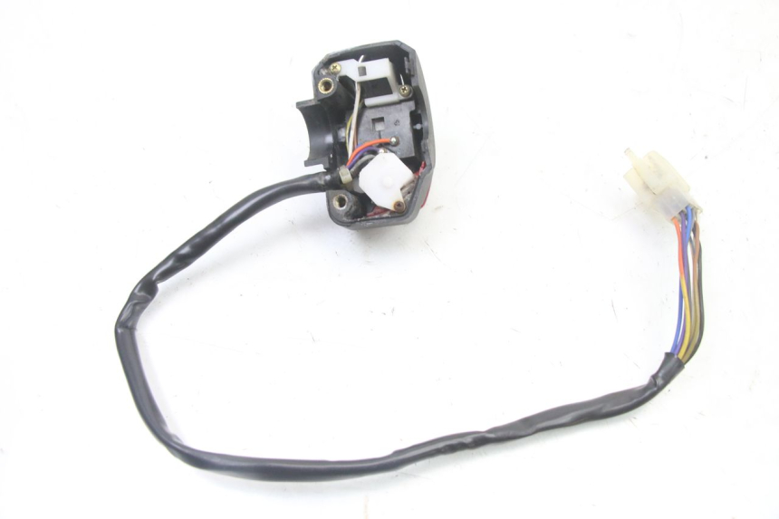 photo de LEFT SWITCH PEUGEOT TREKKER TKR 50 (2005 - 2014) - Alternative perspective
