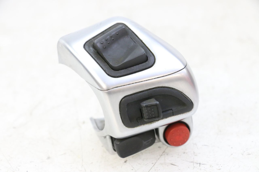 photo de LEFT HANDLEBAR SWITCH PIAGGIO MP3 125 (2006 - 2014) - Main view