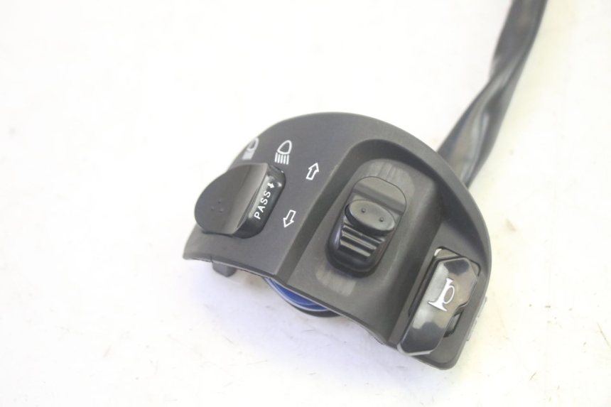 photo de LEFT SWITCH EFUN PUSA 1 - Zoom on usage condition