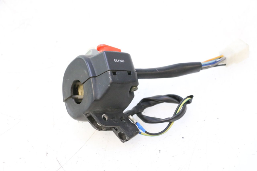 photo de LEFT SWITCH VASTRO R-ONE 4T 50 (2014 - 2022) - Fixing points details