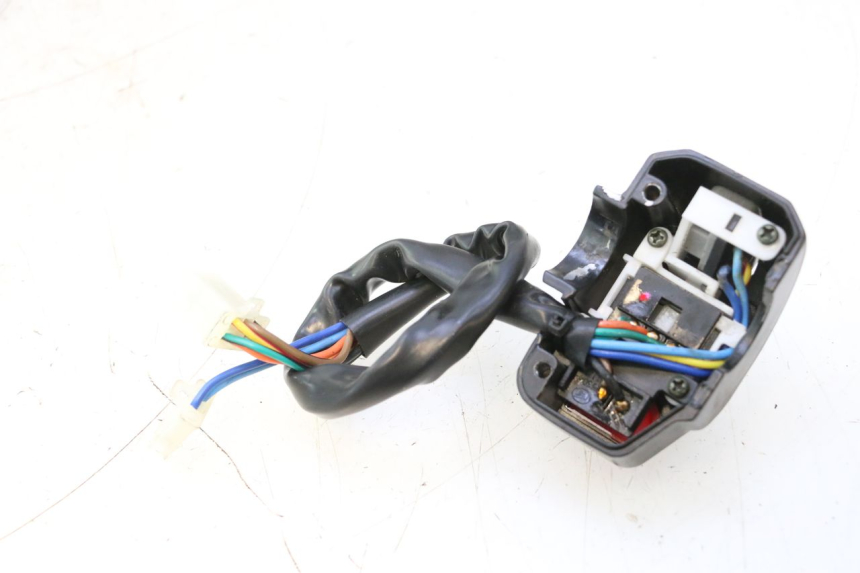 photo de LEFT SWITCH LAZIO RENO 50 (2016 - 2021) - Zoom on usage condition