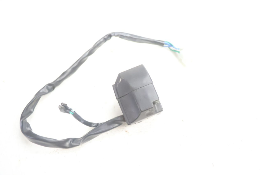 photo de LEFT HANDLEBAR SWITCH YAMASAKI ROADSTER 50 (2013 - 2018) - Alternative perspective