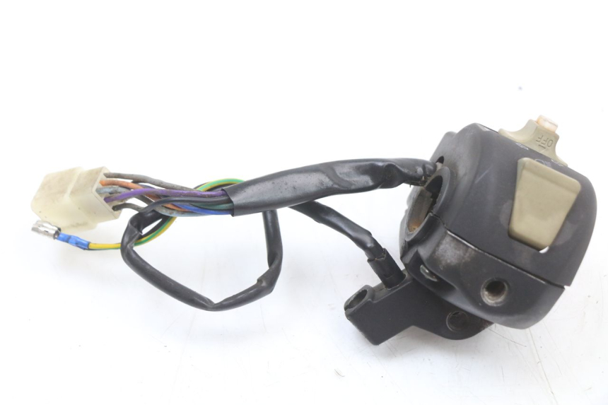 photo de LEFT HANDLEBAR SWITCH TNT MOTOR ROMA 10' 4T 50 (2007 - 2018) - Zoom on usage condition