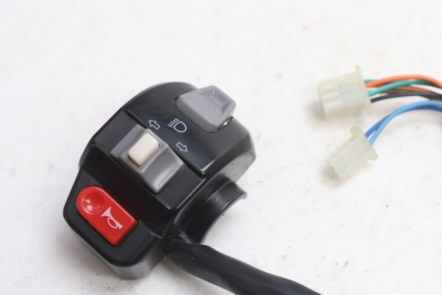 photo de LEFT HANDLEBAR SWITCH TNT MOTOR ROMA 10' 4T 50 (2007 - 2018) - Component detail