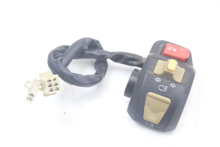 photo de LEFT HANDLEBAR SWITCH KEEWAY RY6 2T 50 (2011 - 2019) - Zoom on usage condition