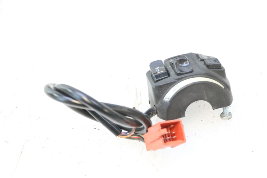photo de LEFT SWITCH BAIKU SAKURA 1 (2021 - 2025) - Technical close-up