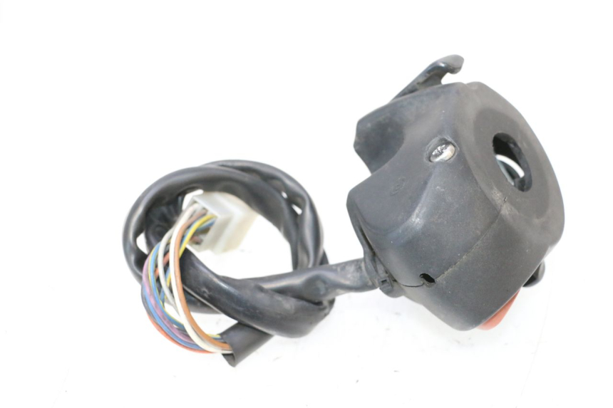 photo de LEFT HANDLEBAR SWITCH PEUGEOT SATELIS COMPRESSOR K15 125 (2006 - 2009) - Alternative perspective