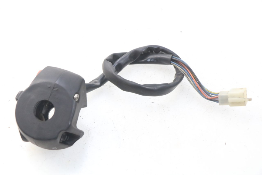 photo de LEFT HANDLEBAR SWITCH PEUGEOT SATELIS 125 (2006 - 2009) - Alternative perspective