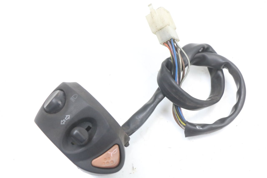 photo de LEFT HANDLEBAR SWITCH PEUGEOT SATELIS 125 (2010 - 2012) - Main view