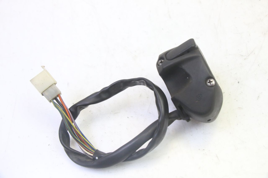 photo de LEFT HANDLEBAR SWITCH PEUGEOT SATELIS 125 (2006 - 2009) - Alternative perspective