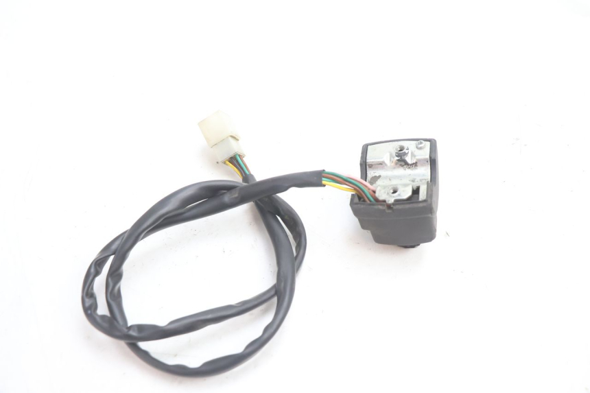 photo de LEFT HANDLEBAR SWITCH MBK STUNT NAKED 50 (2004 - 2018) - Technical close-up