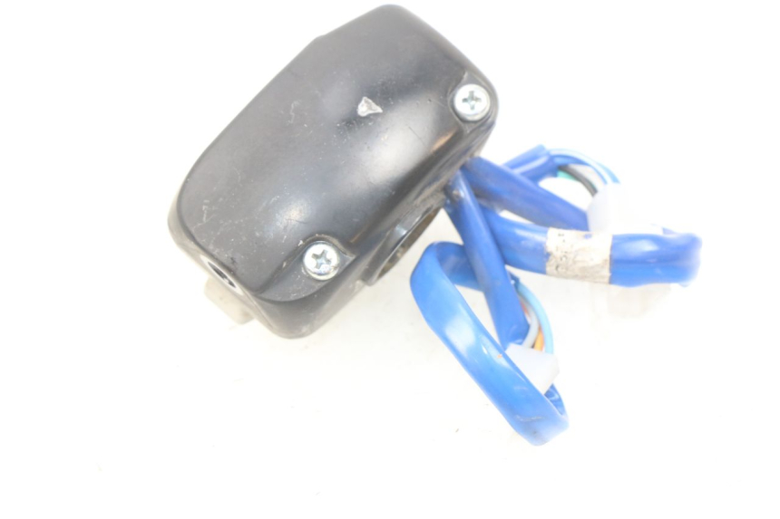 photo de LEFT SWITCH KYMCO SUPER 8 4T 50 (2018 - 2020) - Zoom on usage condition