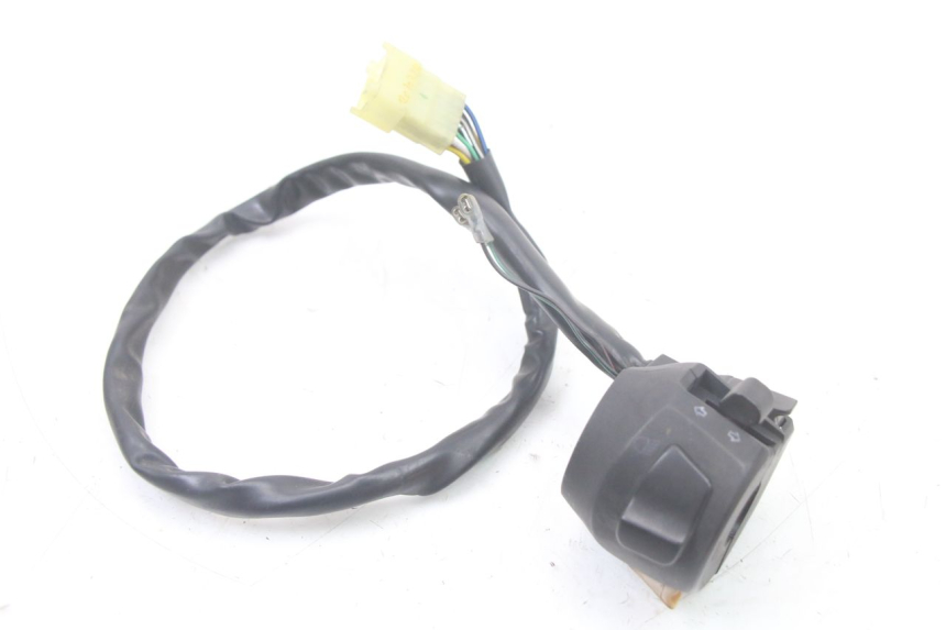 photo de LEFT SWITCH SUZUKI BURGMAN 125 (2018 - 2021) - Zoom on usage condition