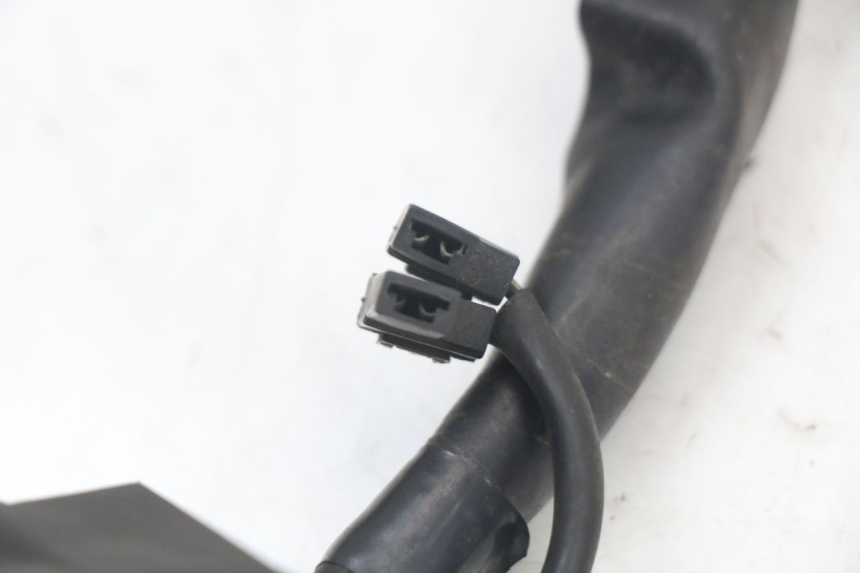 photo de LEFT SWITCH SUZUKI GS F 500 (2004 - 2007) - Surface and material condition