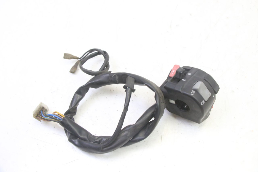 photo de LEFT SWITCH YAMAHA TDM ABS 900 (2002 - 2014) - Zoom on usage condition