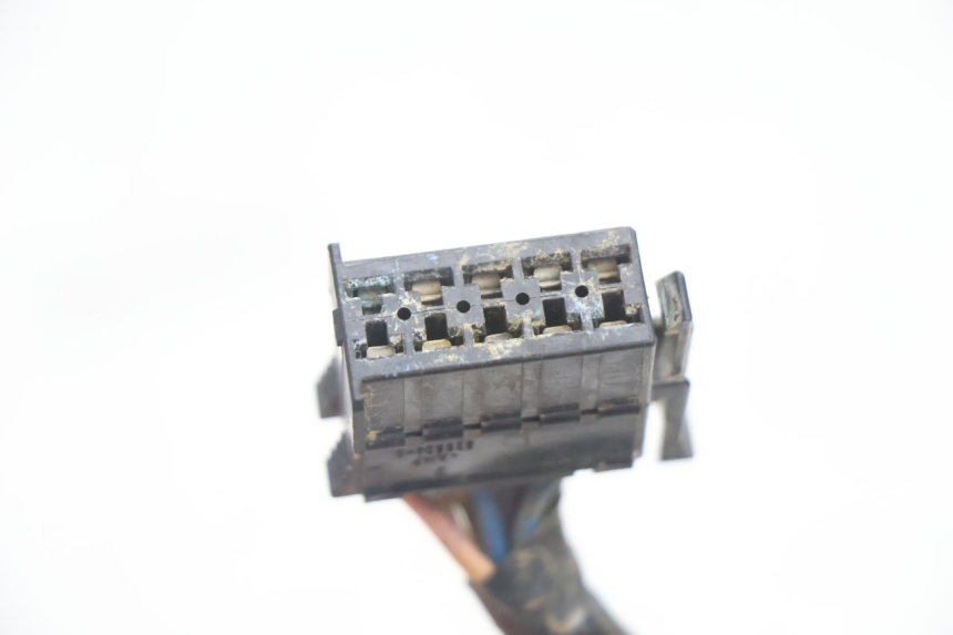 photo de LEFT SWITCH BOOM TRIKE FUN 500 (2004 - 2010) - Fixing points details
