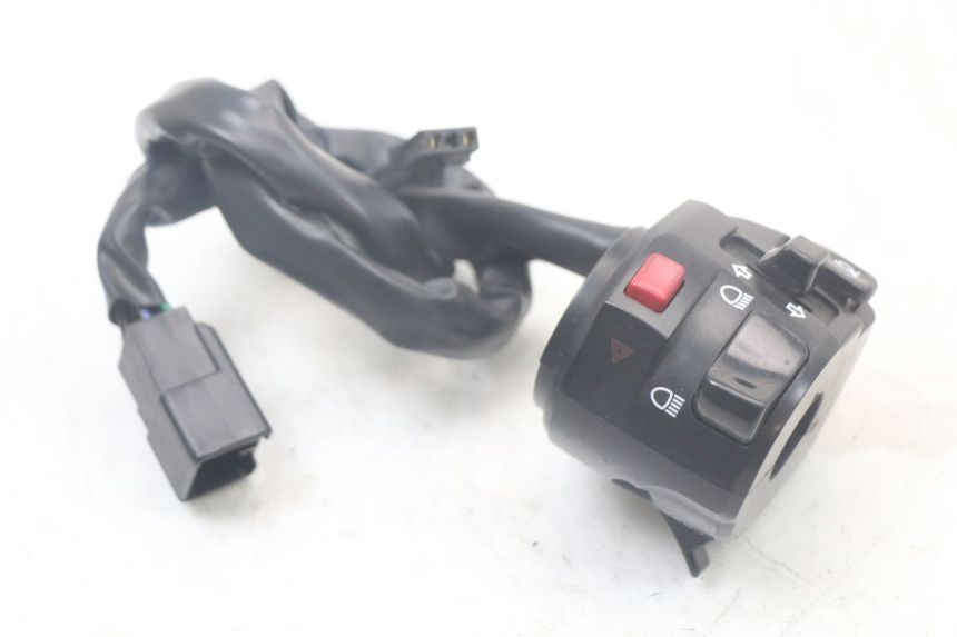 photo de LEFT HANDLEBAR SWITCH KAWASAKI VERSYS ABS 650 (2015 - 2018) - Alternative perspective