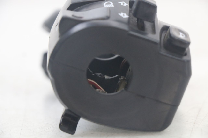 photo de LEFT HANDLEBAR SWITCH KAWASAKI VERSYS ABS 650 (2015 - 2018) - Product overview