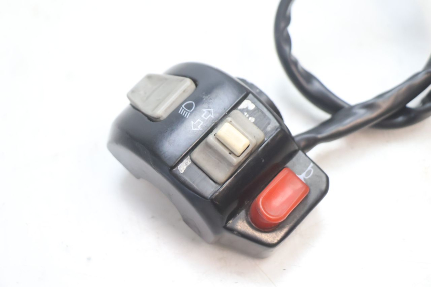 photo de LEFT SWITCH PEUGEOT VIVACITY 50 (1998 - 2003) - Component detail