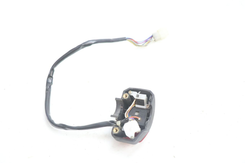 photo de LEFT HANDLEBAR SWITCH PEUGEOT VIVACITY 50 (2004 - 2009) - Technical close-up