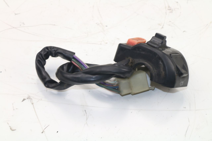 photo de LEFT SWITCH ROADSIGN WALLABY 50 (2009 - 2014) - Technical close-up