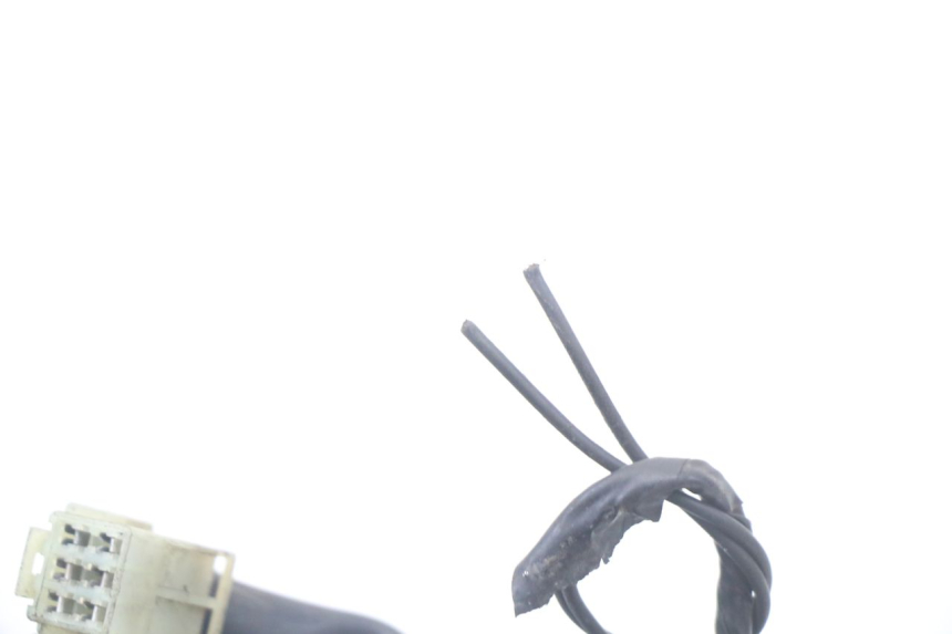 photo de LEFT SWITCH YAMAHA X-MAX XMAX ABS 250 (2010 - 2012) - Distinctive features