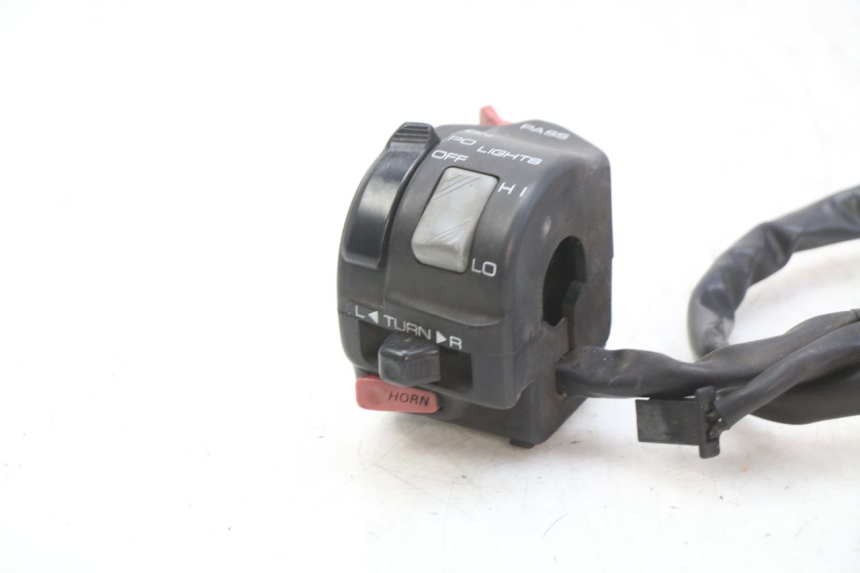 photo de LEFT SWITCH YAMAHA XJ600 XJ DIVERSION 600 (1992 - 1997) - Technical close-up