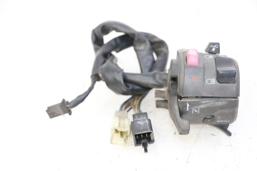 photo de LEFT SWITCH YAMAHA XJN DIVERSION 600 (2000 - 2003) - Fixing points details