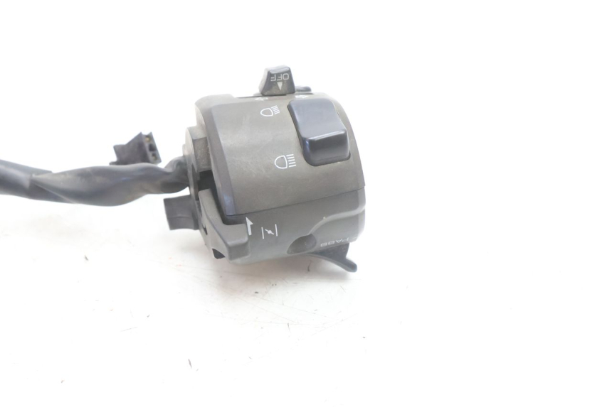 photo de LEFT SWITCH YAMAHA XJR 1300 (1998 - 2002) - Alternative perspective