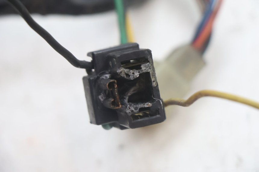 photo de LEFT SWITCH YAMAHA XV VIRAGO 535 (1988 - 2004) - Surface and material condition