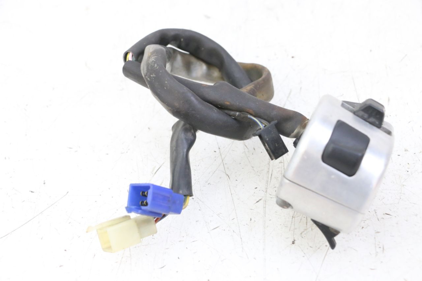 photo de LEFT SWITCH YAMAHA XVS DRAG STAR DRAGSTAR 650 (1997 - 2007) - Checked used part