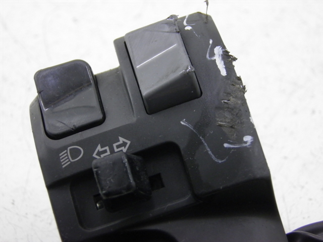 photo de LEFT SWITCH YAMAHA FJR 1300 (2004 - 2005) - Component detail